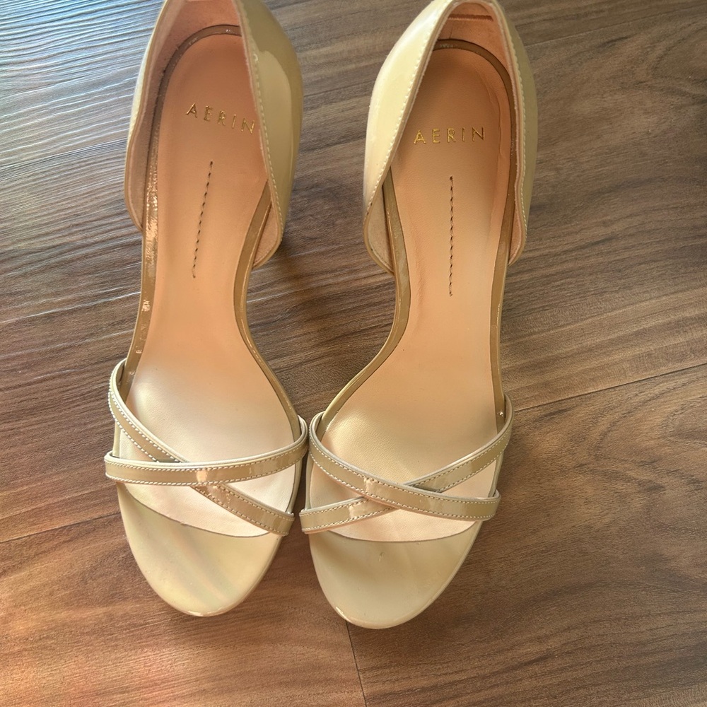 AERIN Women's Tan Heels